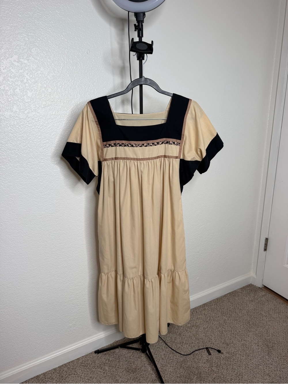 Vintage Liberty House Hawaii Beige Black Midi Dress